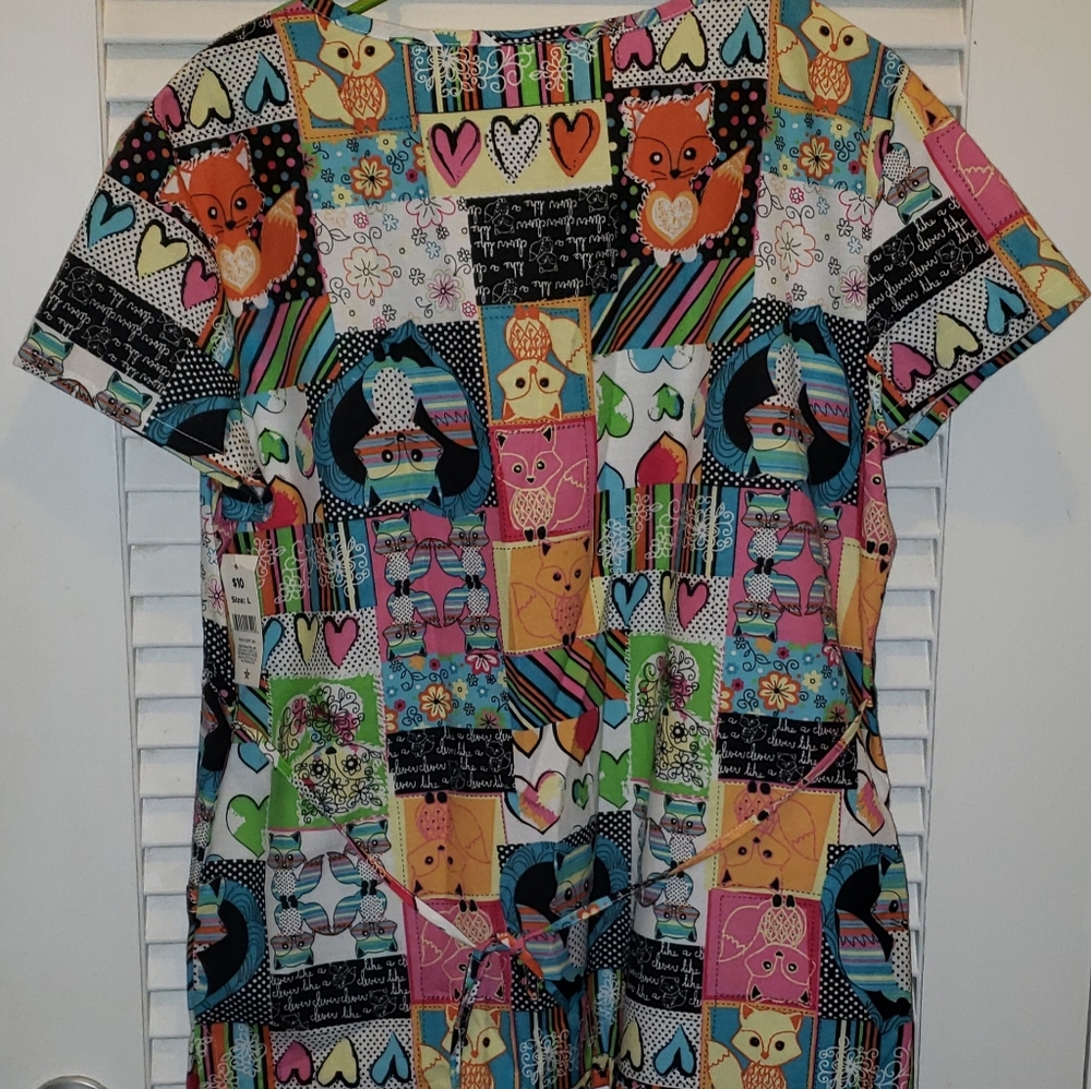 Scrub top - Picture 6 of 6